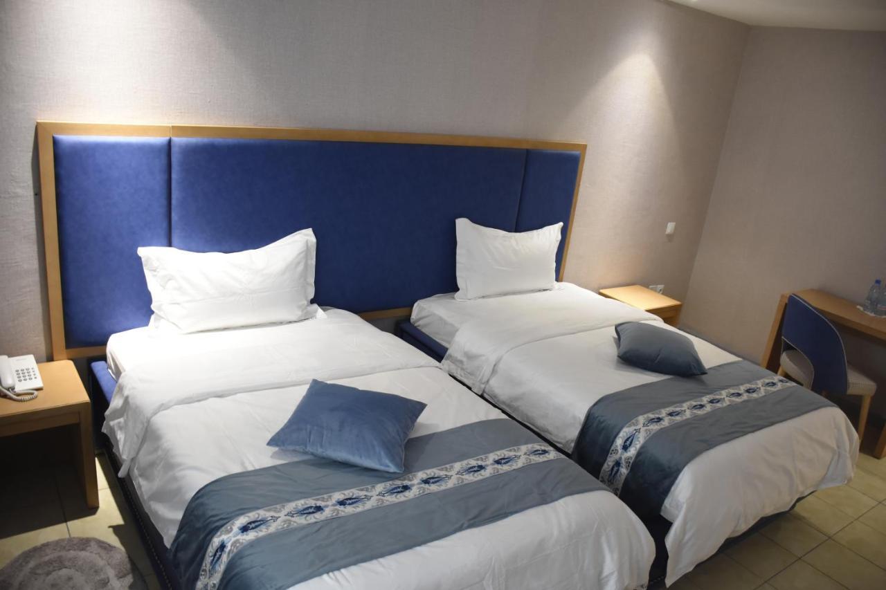 Hotel Royal Palace Douala Luaran gambar