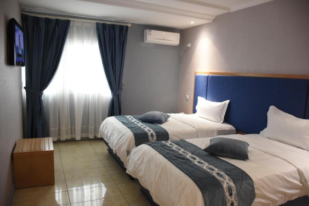 Hotel Royal Palace Douala Luaran gambar